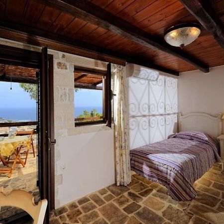 Stone House With Sea View Villa Achlia Bagian luar foto
