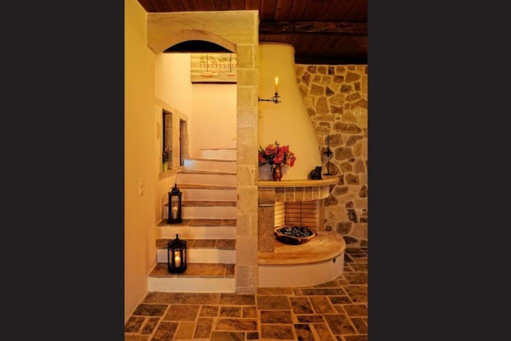Stone House With Sea View Villa Achlia Bagian luar foto