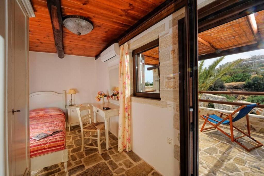 Stone House With Sea View Villa Achlia Bagian luar foto